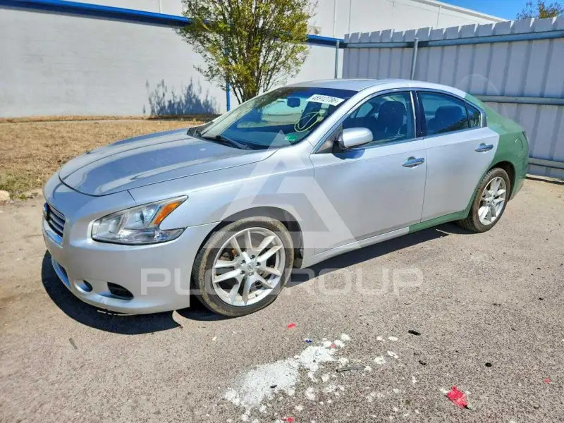 2014 Nissan MAXIMA photo