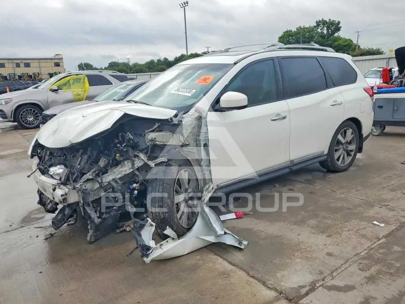 2014 Nissan PATHFINDER photo
