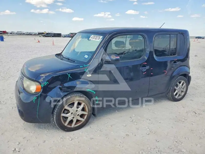 2014 Nissan Cube photo