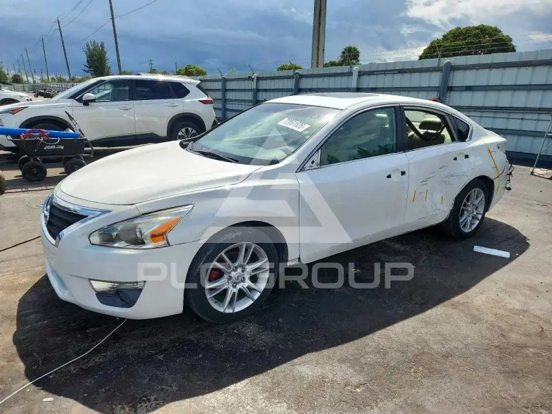 2014 Nissan ALTIMA photo
