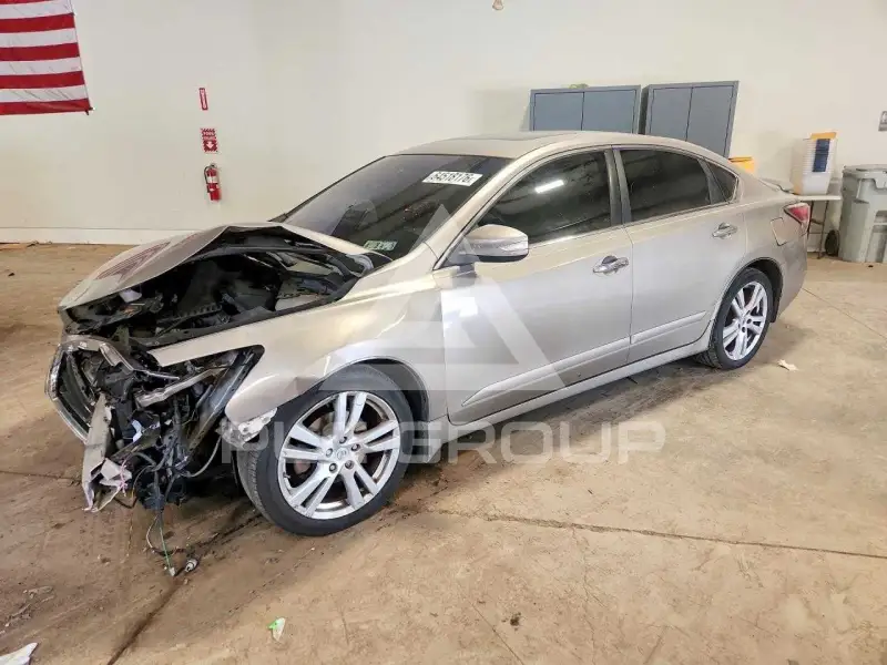 2014 Nissan ALTIMA photo