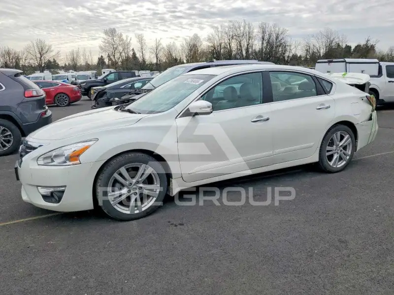 2014 Nissan ALTIMA photo