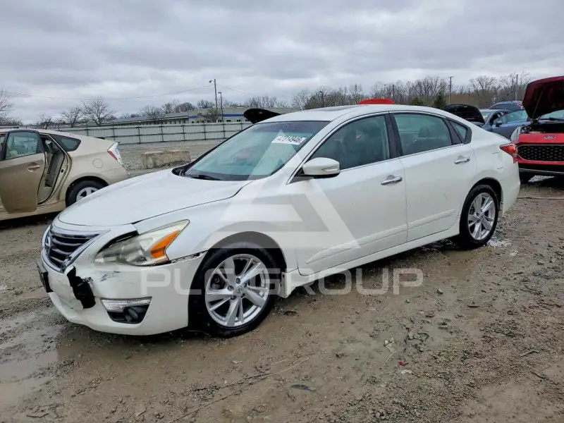 2014 Nissan ALTIMA фото