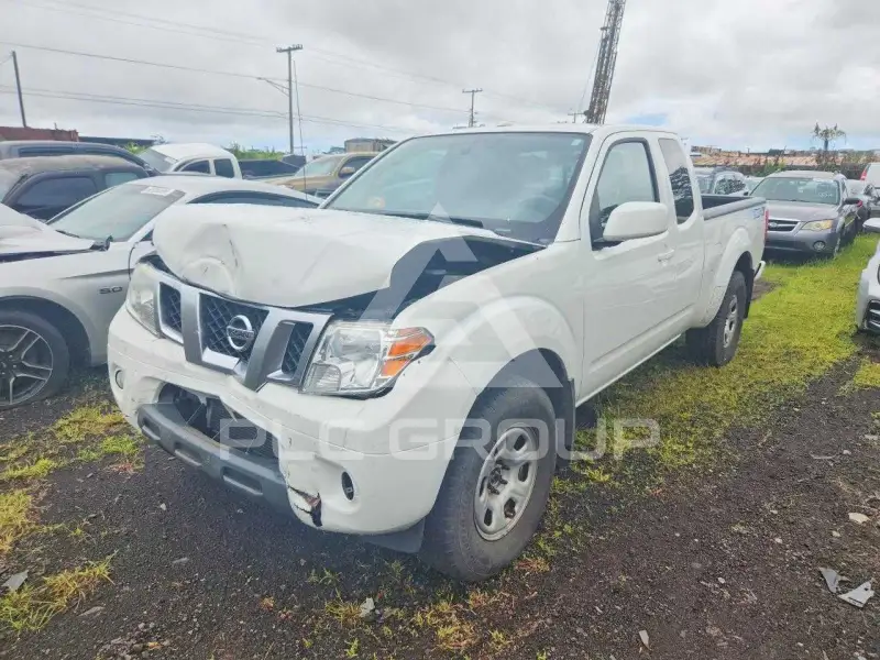 2014 Nissan FRONTIER photo