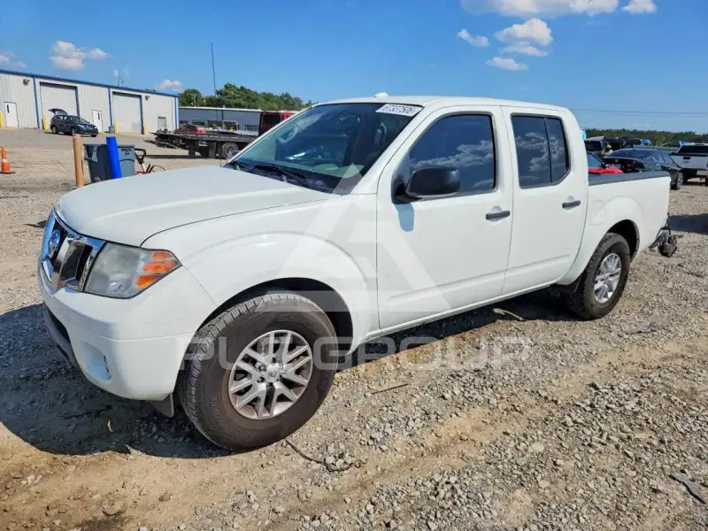 2014 Nissan FRONTIER фото
