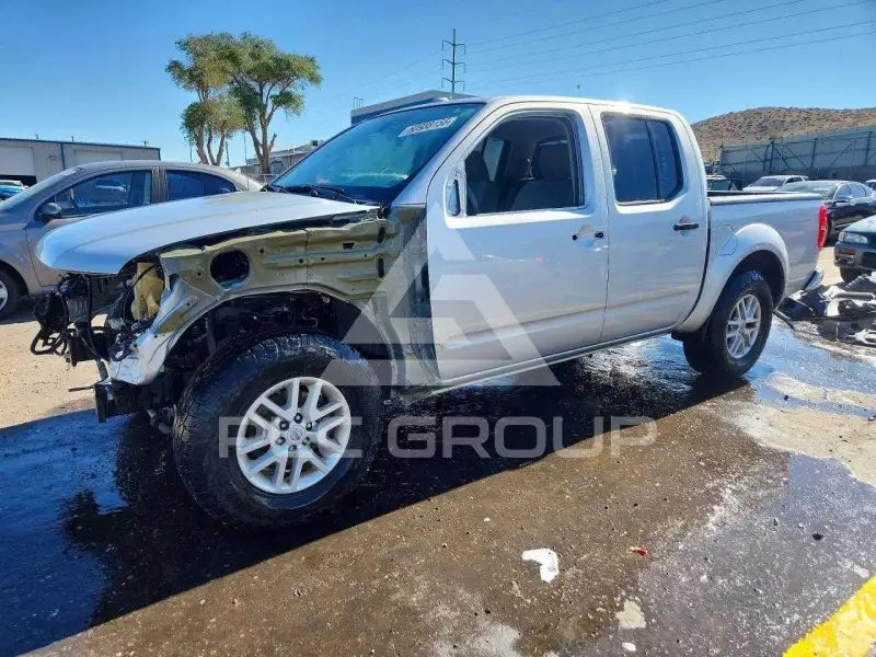 2014 Nissan FRONTIER фото