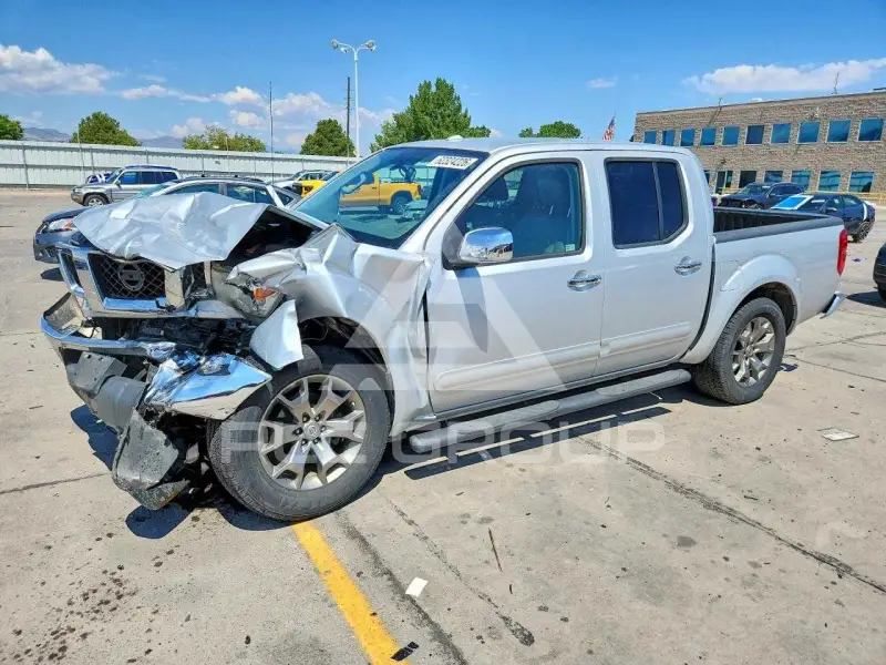 2014 Nissan FRONTIER фото