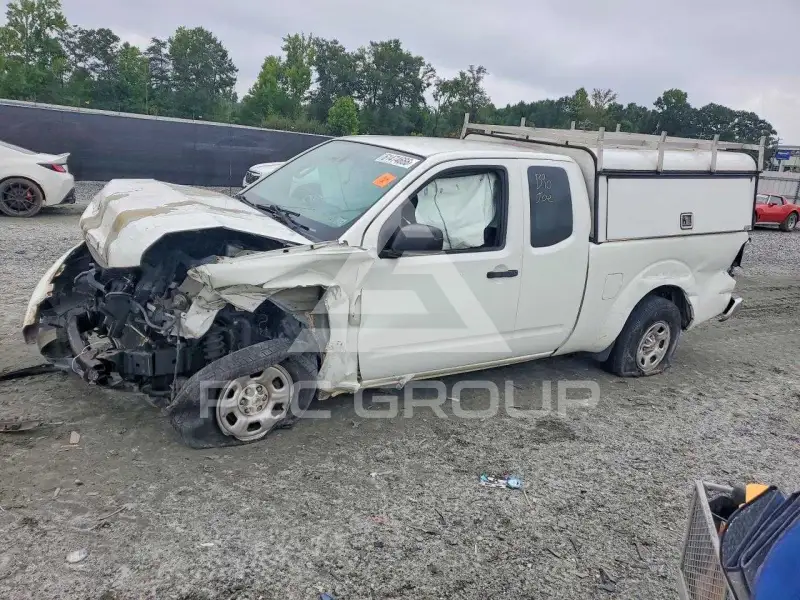 2014 Nissan FRONTIER фото
