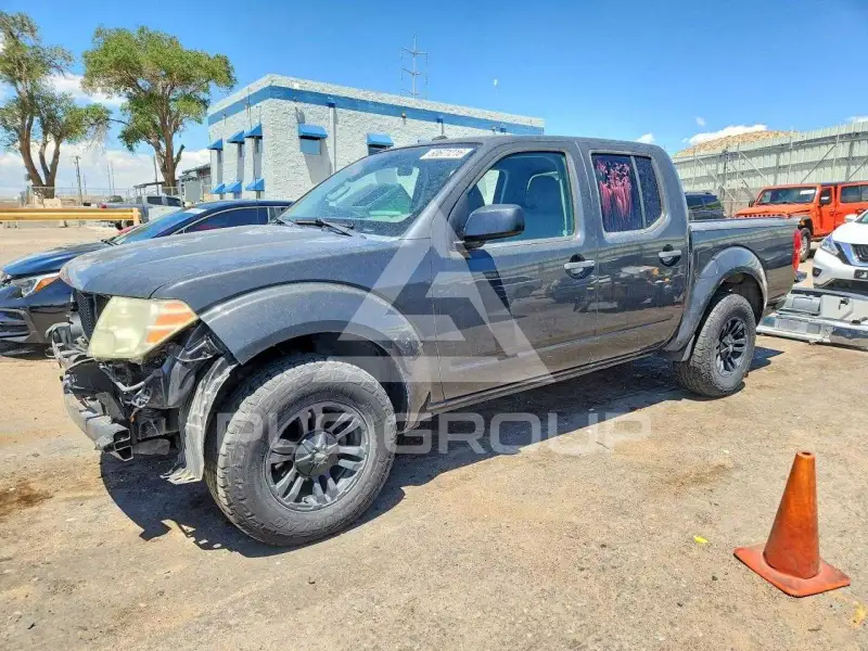 2014 Nissan FRONTIER фото