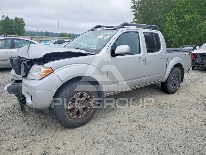 2014 Nissan FRONTIER фото