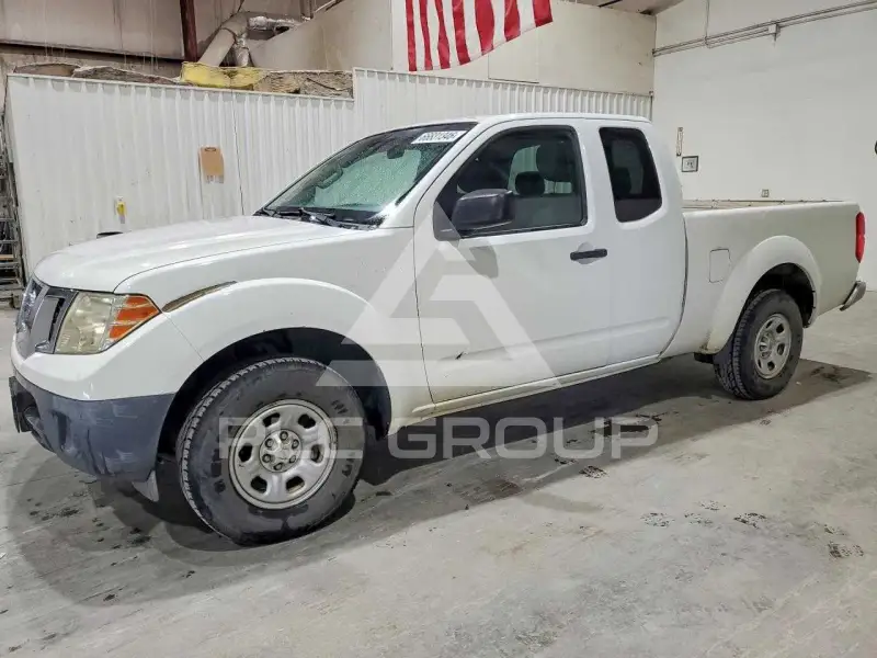 2014 Nissan FRONTIER фото