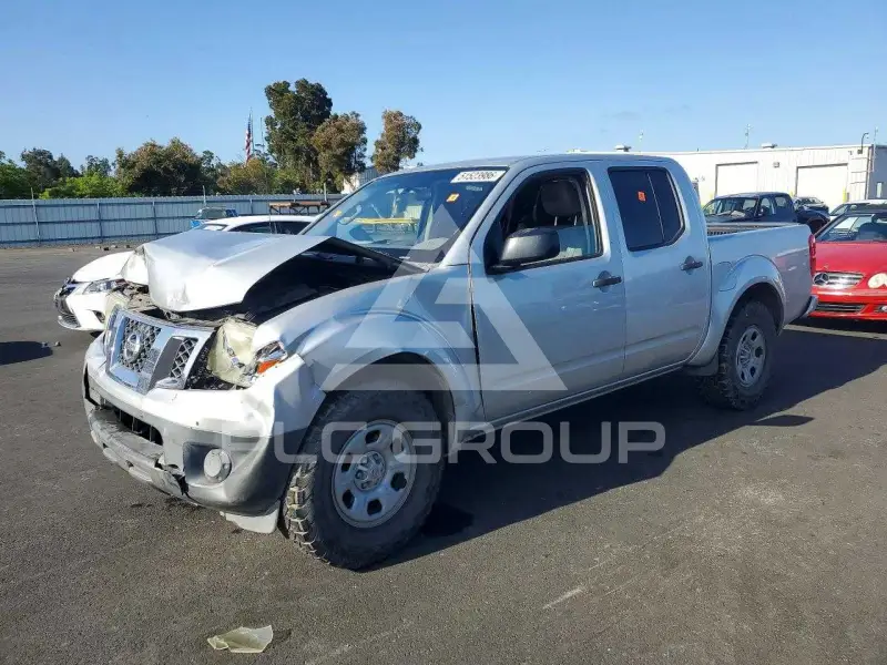 2014 Nissan FRONTIER фото