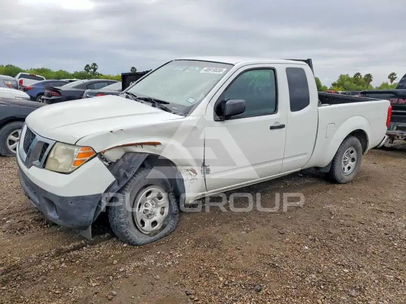 2014 Nissan FRONTIER photo