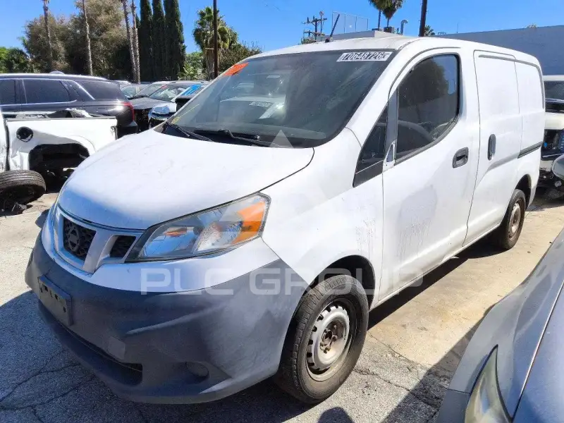 2014 Nissan NV фото