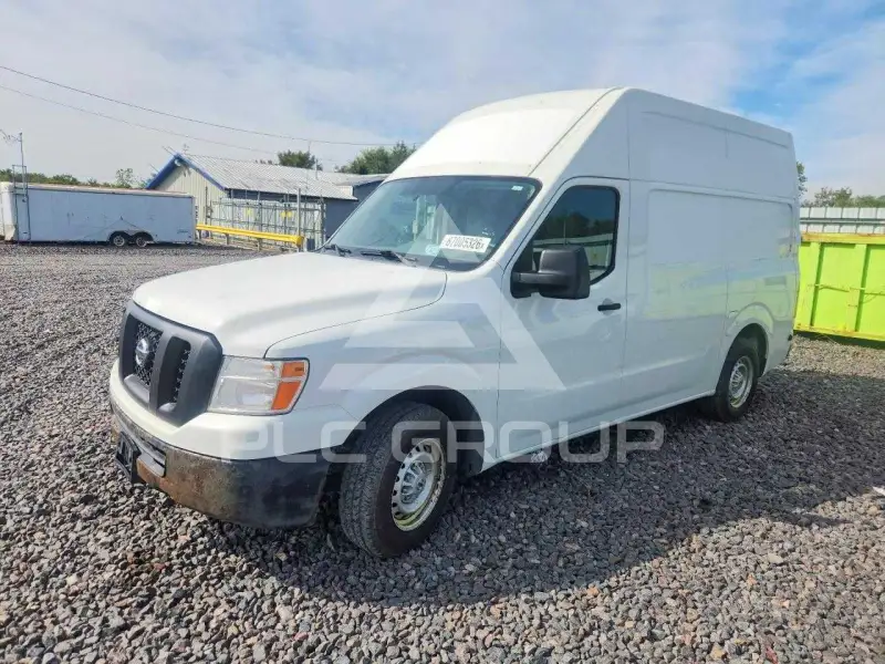 2014 Nissan NV photo