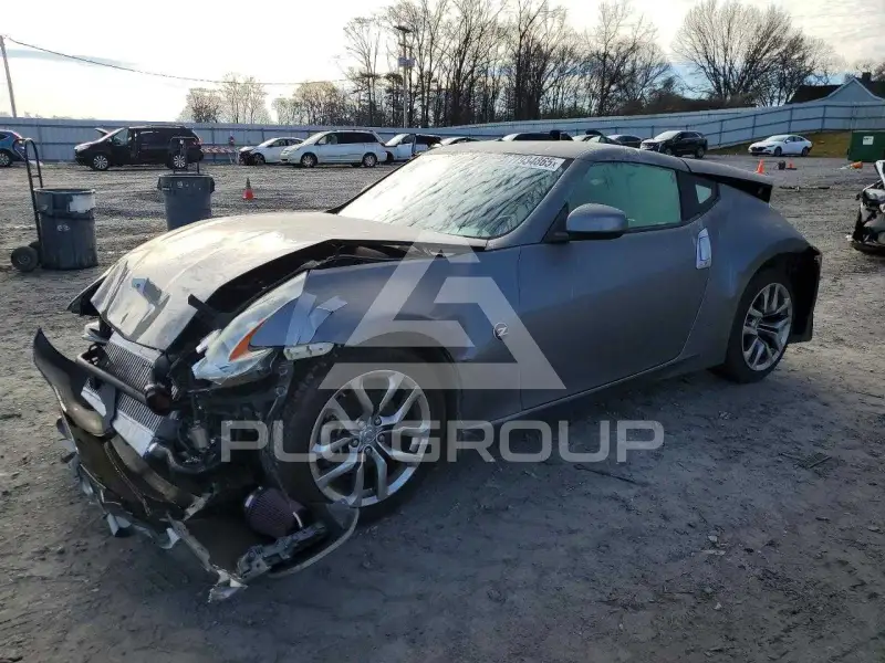 2014 Nissan 370Z фото