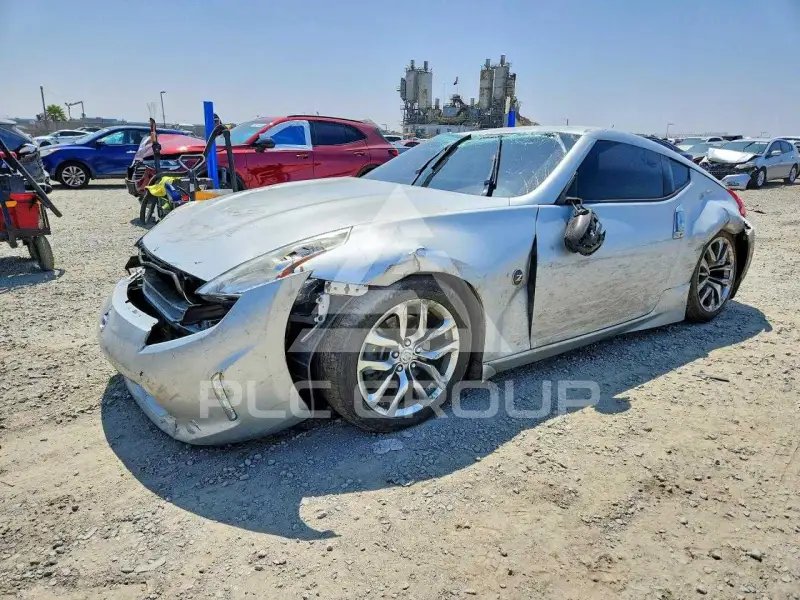 2014 Nissan 370Z фото