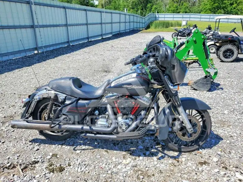 2014 Harley-Davidson FL photo