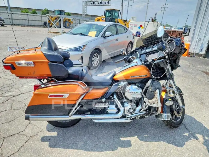2014 Harley-Davidson FL photo