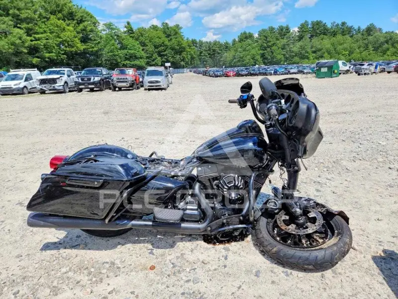 2014 Harley-Davidson FL photo