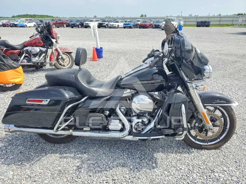 2014 Harley-Davidson FL photo