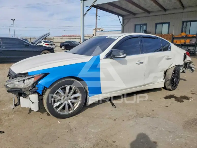 2014 Infinity Q50 фото