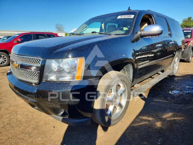 2014 Chevrolet Suburan photo