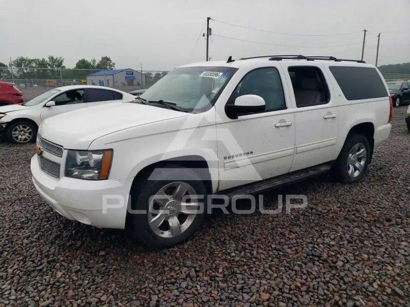 2014 Chevrolet Suburan photo