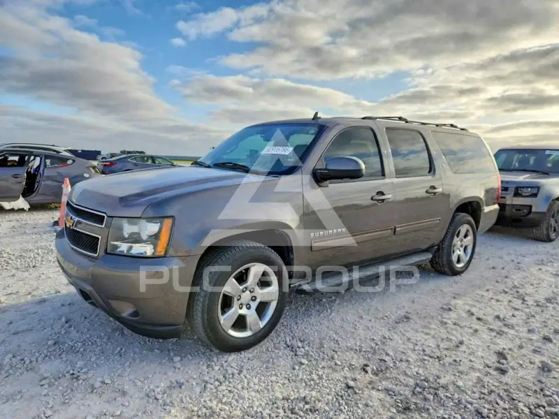 2014 Chevrolet Suburan фото