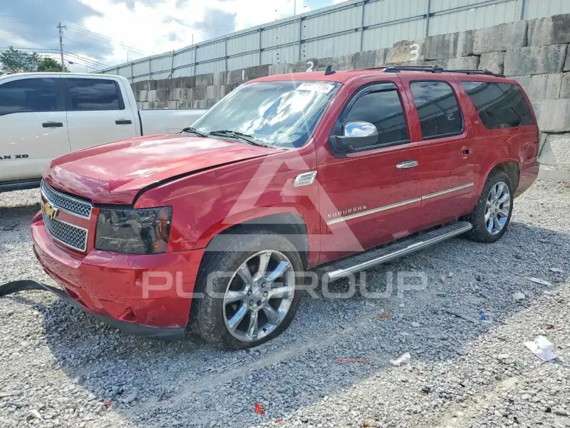 2014 Chevrolet Suburan photo
