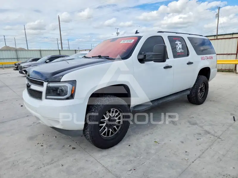 2014 Chevrolet Suburan photo