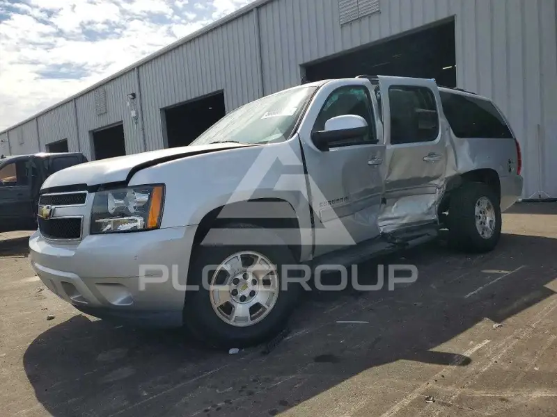 2014 Chevrolet Suburan фото