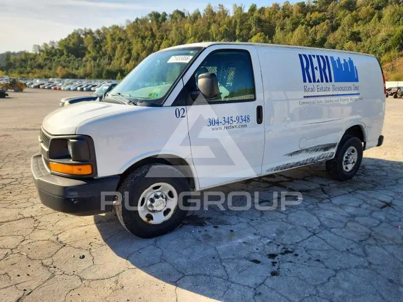 2014 Chevrolet Express photo