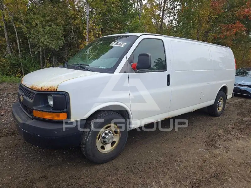 2014 Chevrolet Express photo