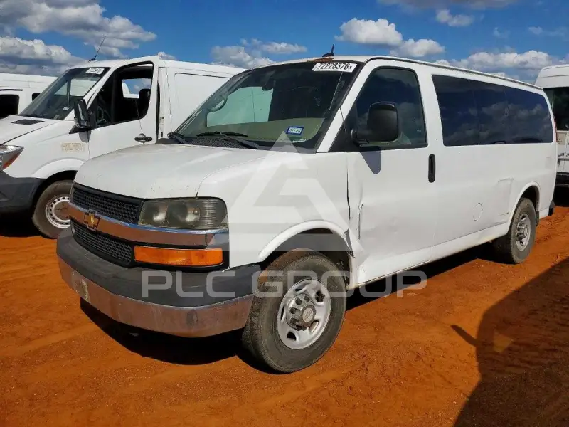 2014 Chevrolet Express photo