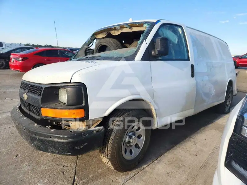 2014 Chevrolet Express фото