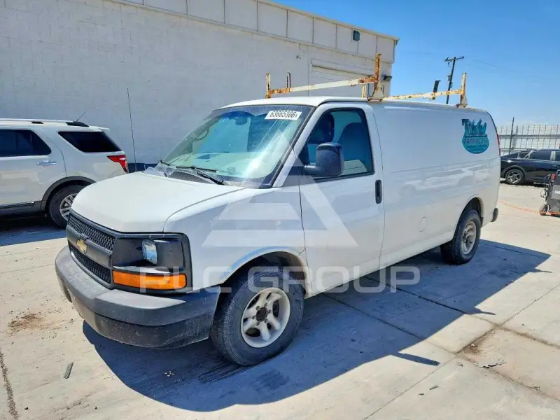 2014 Chevrolet Express photo