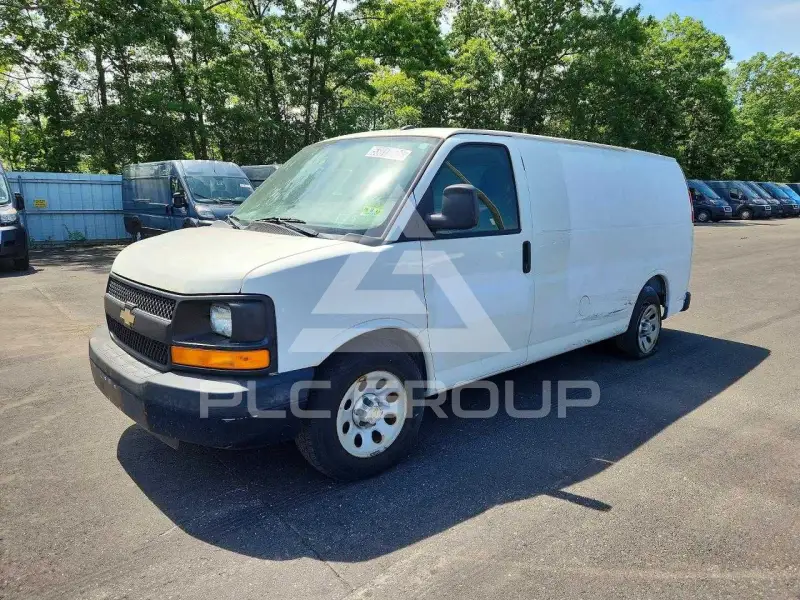 2014 Chevrolet Express photo