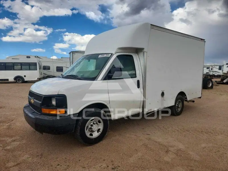 2014 Chevrolet Express photo