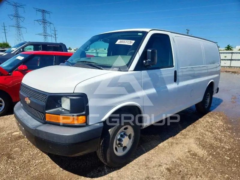 2014 Chevrolet Express photo