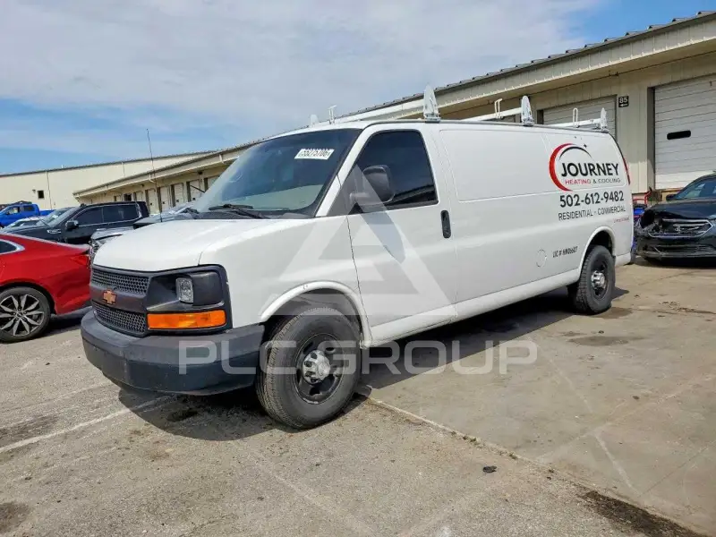 2014 Chevrolet Express photo