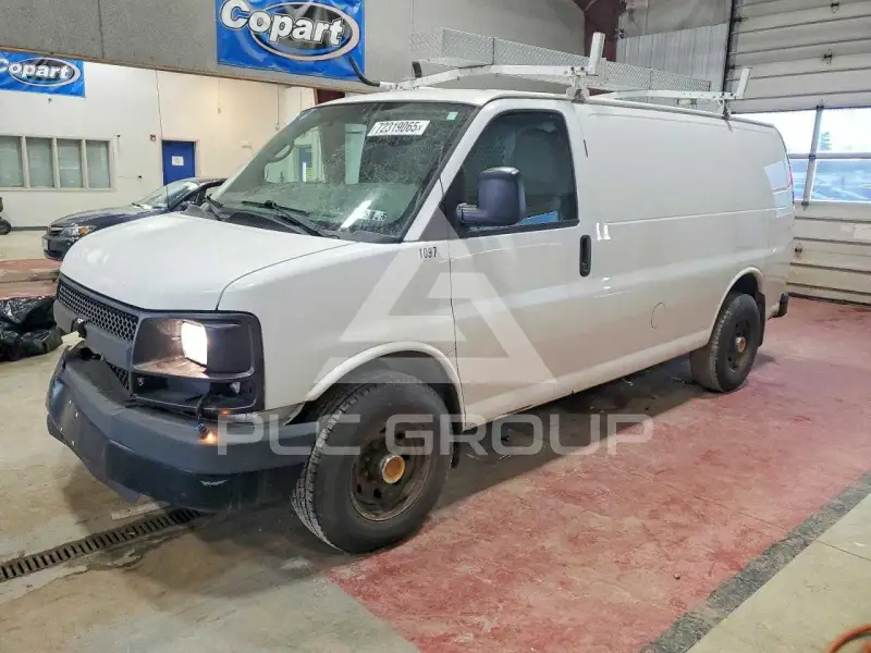 2014 Chevrolet Express photo