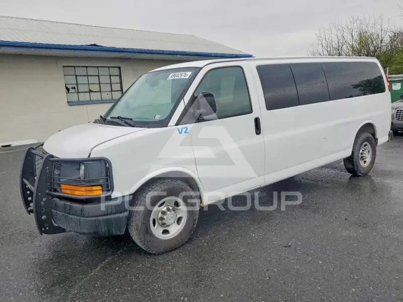 2014 Chevrolet Express photo