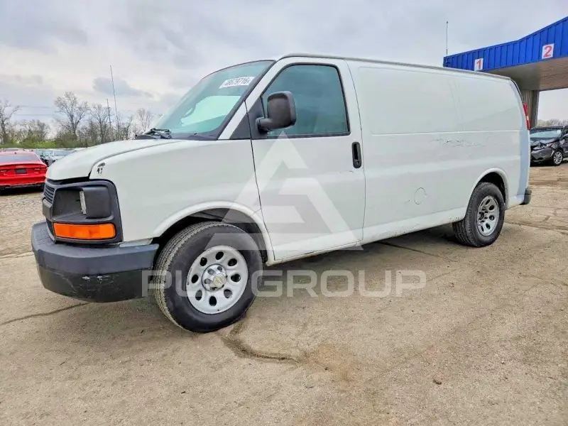 2014 Chevrolet Express фото