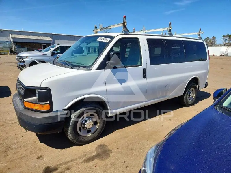 2014 Chevrolet Express фото