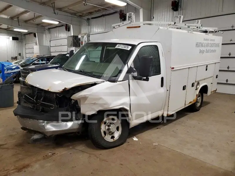 2014 Chevrolet Express photo