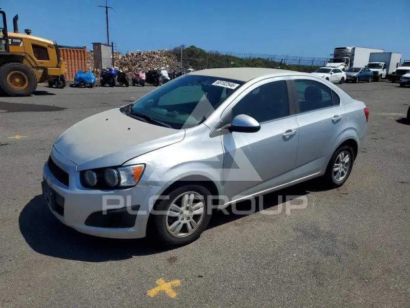 2014 Chevrolet Sonic photo