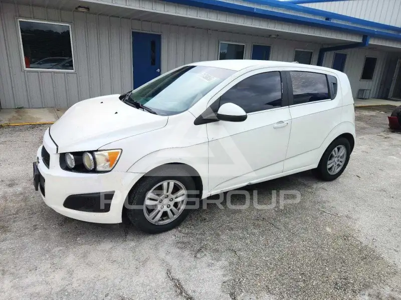 2014 Chevrolet Sonic photo