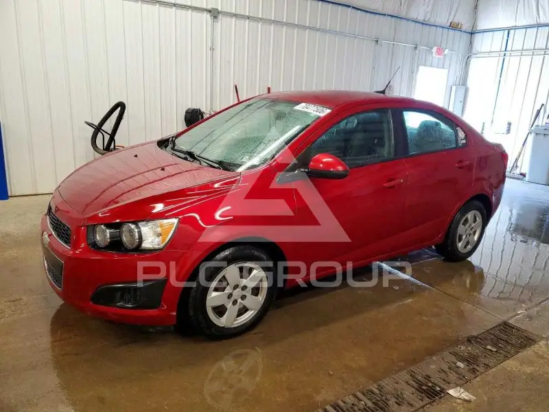 2014 Chevrolet Sonic фото