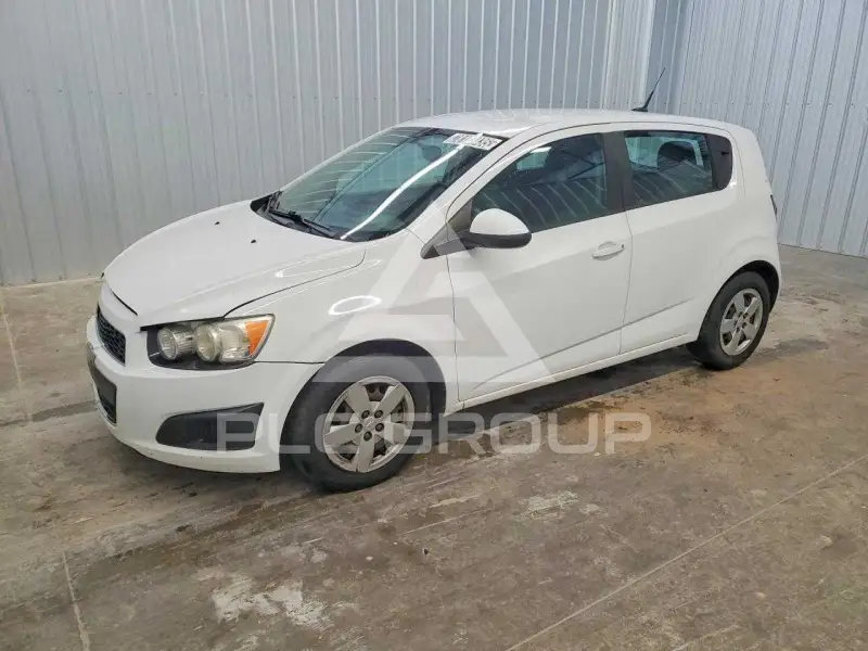 2014 Chevrolet Sonic фото